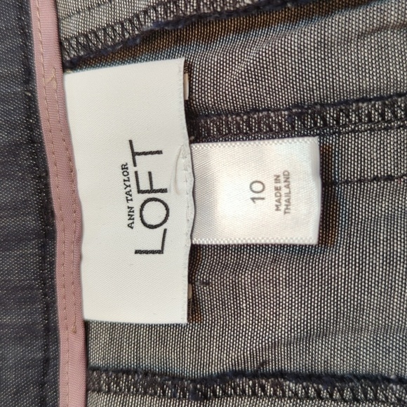 Loft Women's Chambray Pencil Skirt w/Slit Size 10 - Picture 8 of 9